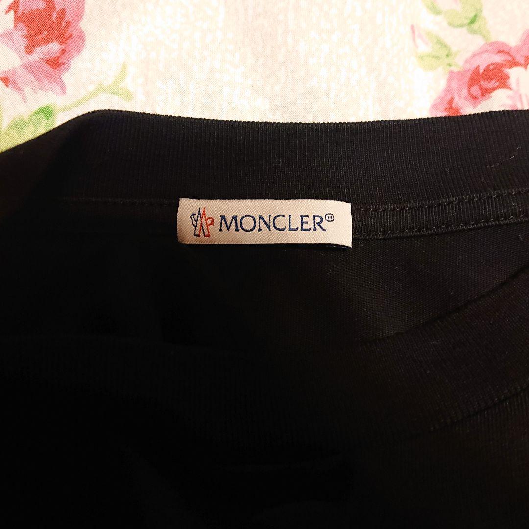 モンクレール 23SS ブラック Ｔシャツ ３パック の１枚