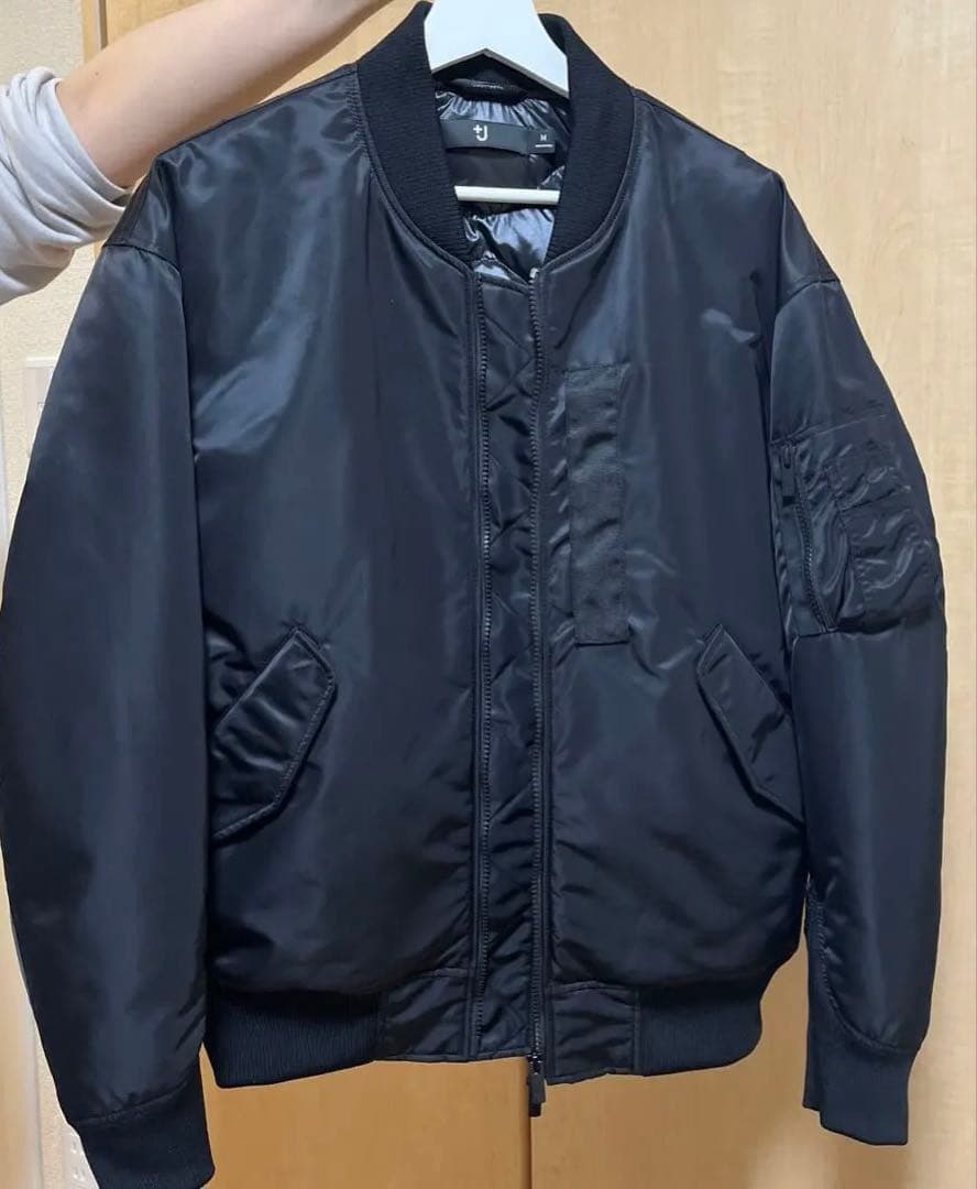 【2021年購入】UNIQLO +J ハイブリッドダウンオーバーサイズMA-1