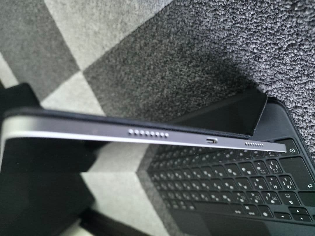 I*i様 iPad pro 11インチ 第３世代 マジックキーボード