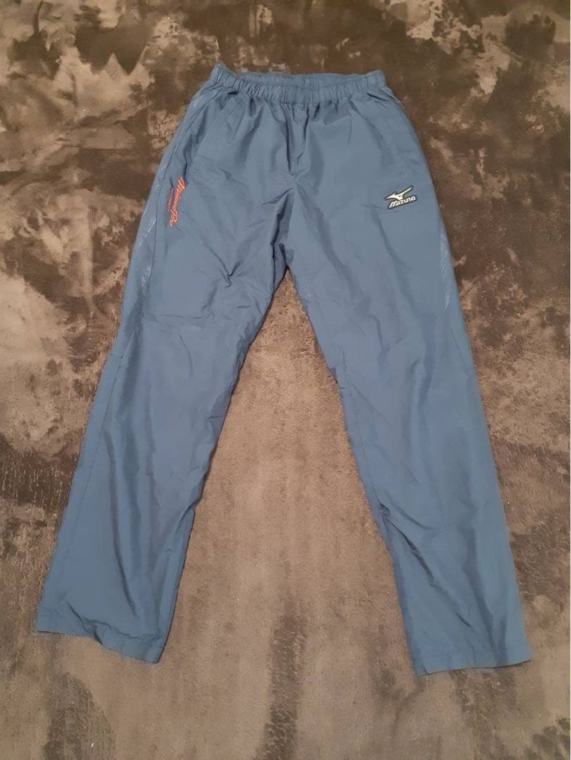 ミズノプロ 薄手のウィンドブレーカー上下 シャツ白 パンツ黒