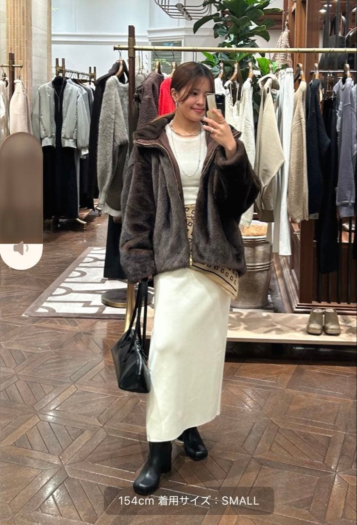 【lounge dress】フードフェイクファーブルゾン【Sサイズ】