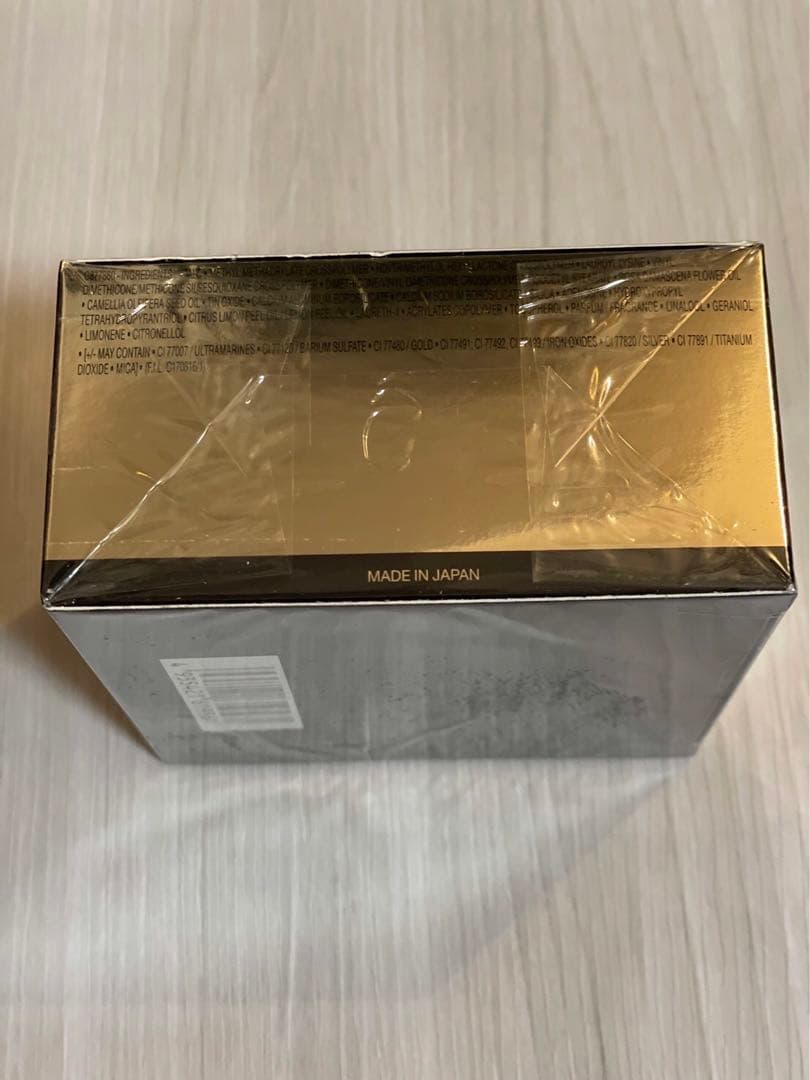 アプソリュ エッセンス　イン　パウダー