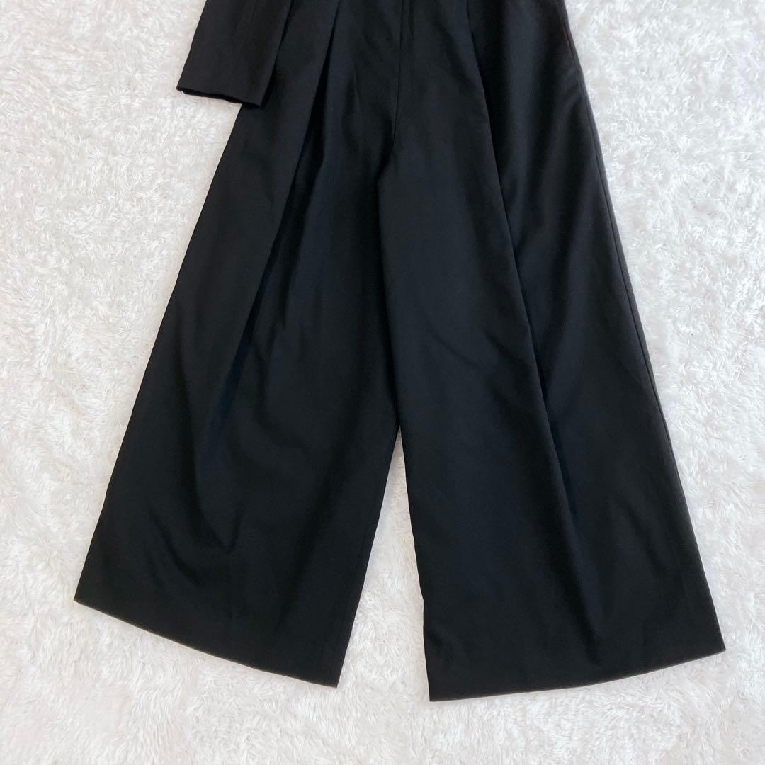 ゆ*ん様 美品✨23年モデル パメオポーズ Half Jumpsuits 完売品