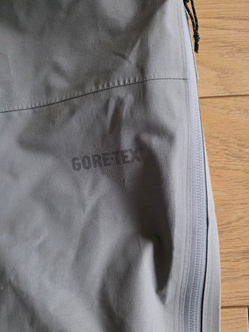 値下げ交渉OK パタゴニア　スーパーアルパインビブ　ゴアテックス