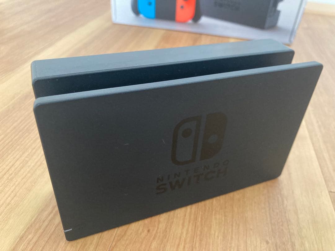 Nintendo Switch 本体 青/赤
