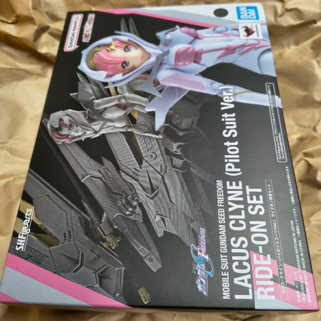 S.H.Figuarts ラクス・クライン（パイロットスーツVer.）ライドオン
