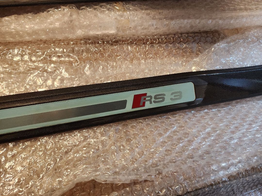 AUDI純正　スカッフプレート　ドイツ製　8P後期型　RS3/S3/A3