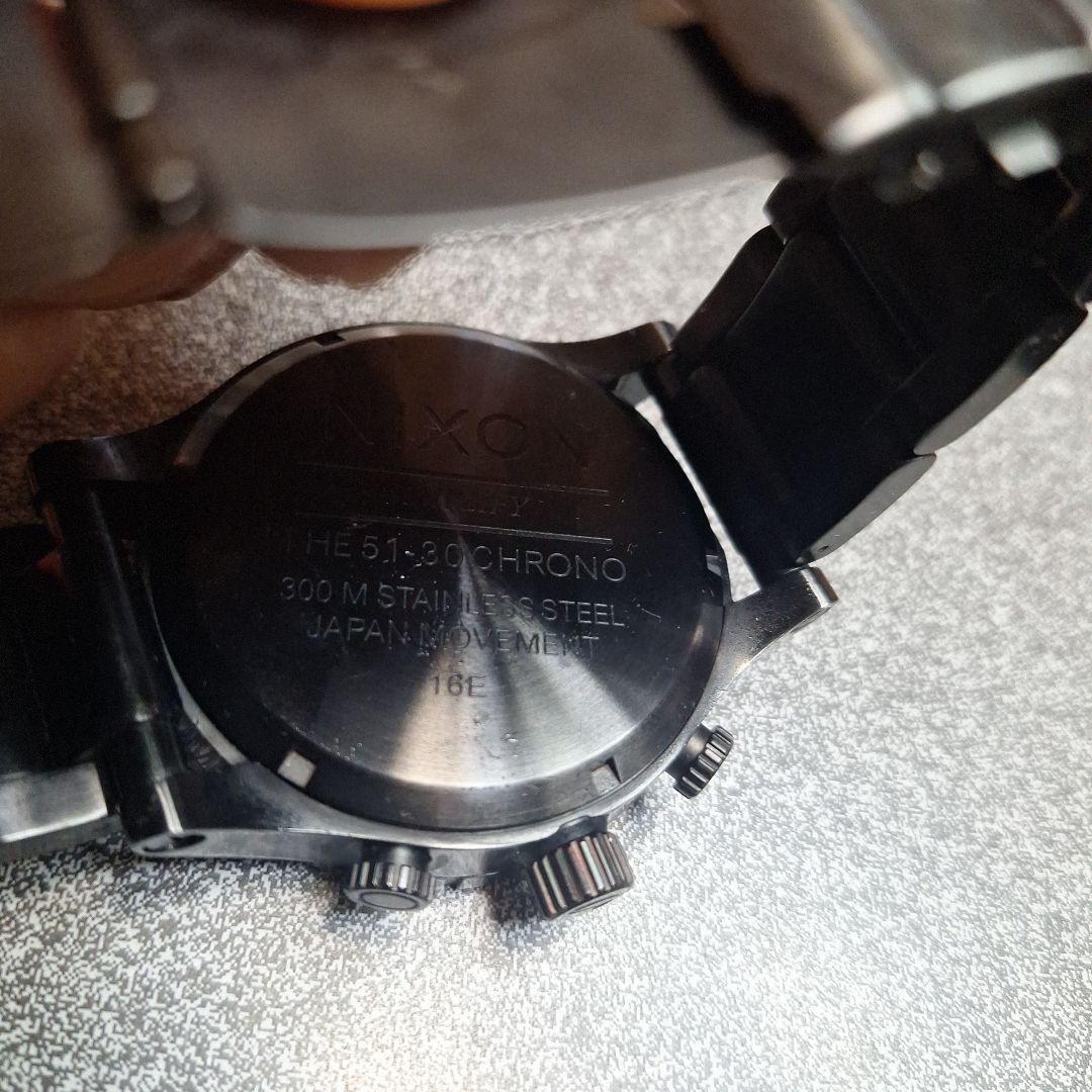 美品　NIXON 51-30 CHRONO ブラッククロノグラフ 箱・取説