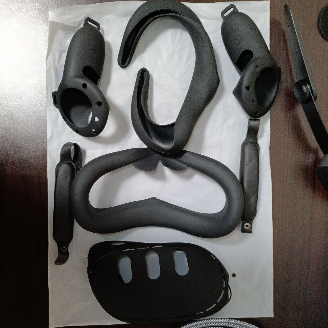  Quest 3 128GB(ストラップ、シリコンカバー、ケーブル付き)