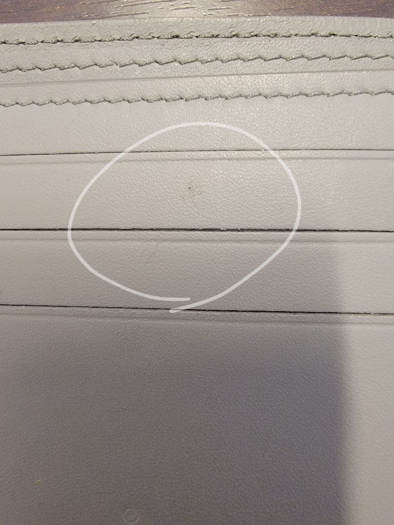 Louis Vuitton グレー 二つ折り財布