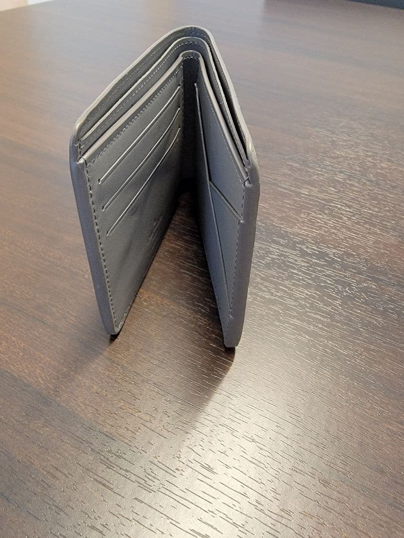 Louis Vuitton グレー 二つ折り財布
