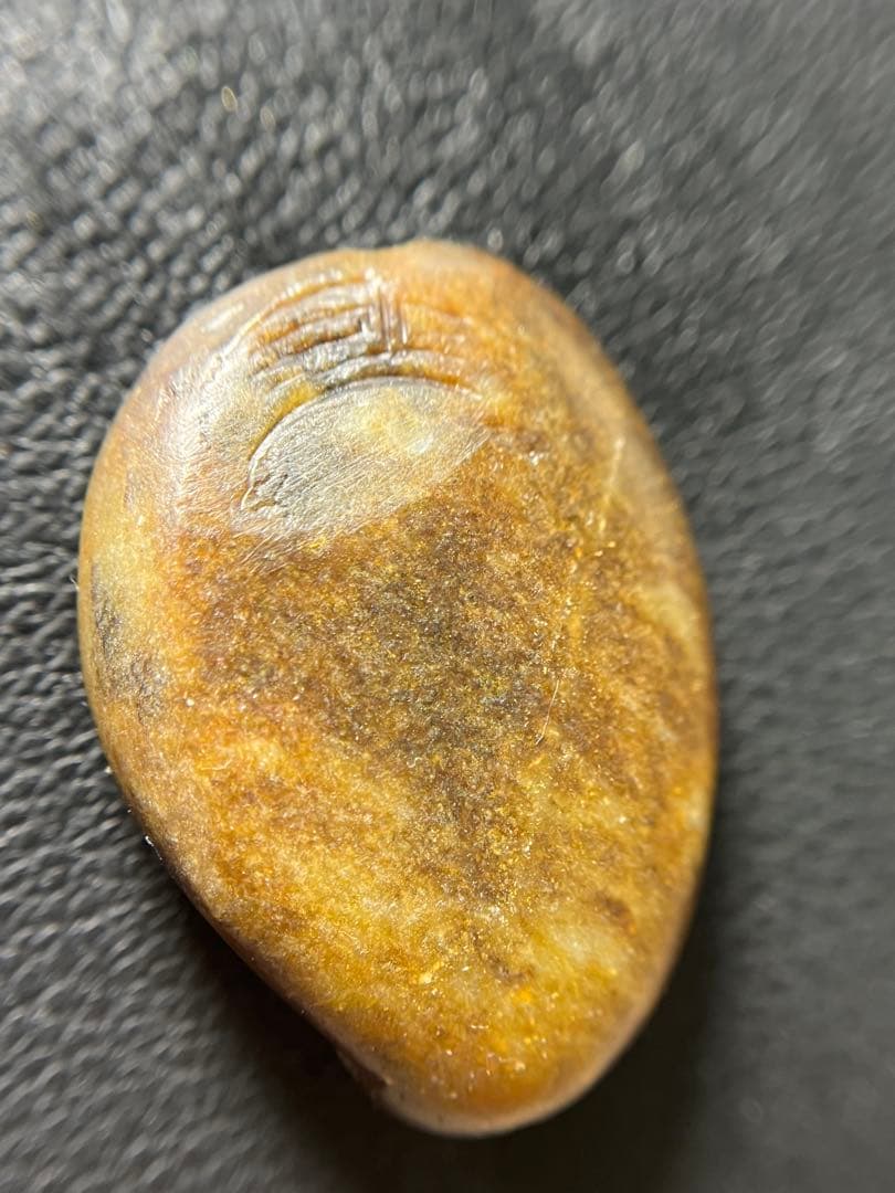 本物！貴重な手彫り和田玉ペンダント★籽料証明書つき