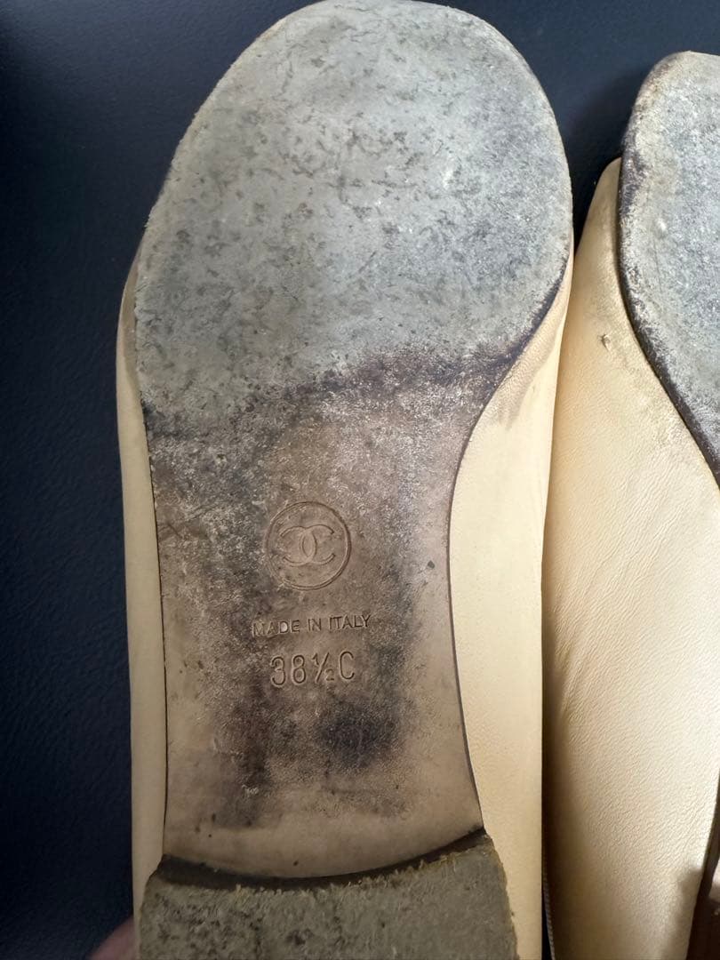 再出品⭐︎格安出品⭐︎CHANELシャネルバレリーナ ベージュ & ブラック38.5