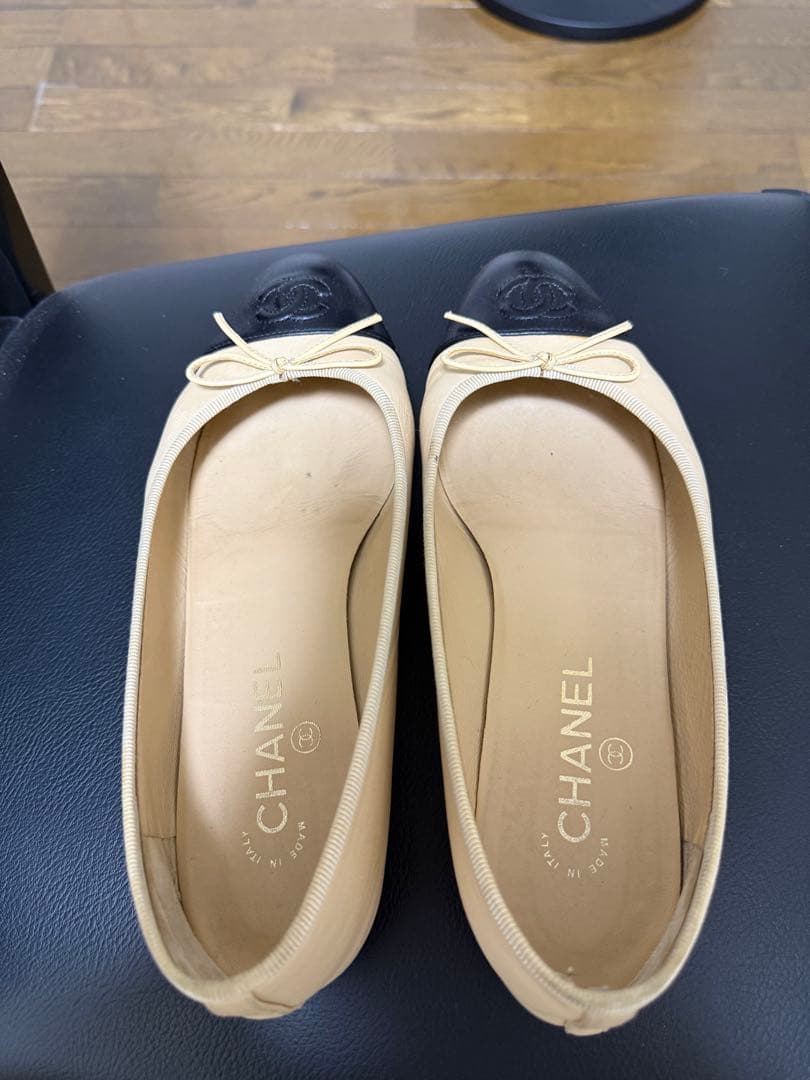 再出品⭐︎格安出品⭐︎CHANELシャネルバレリーナ ベージュ & ブラック38.5