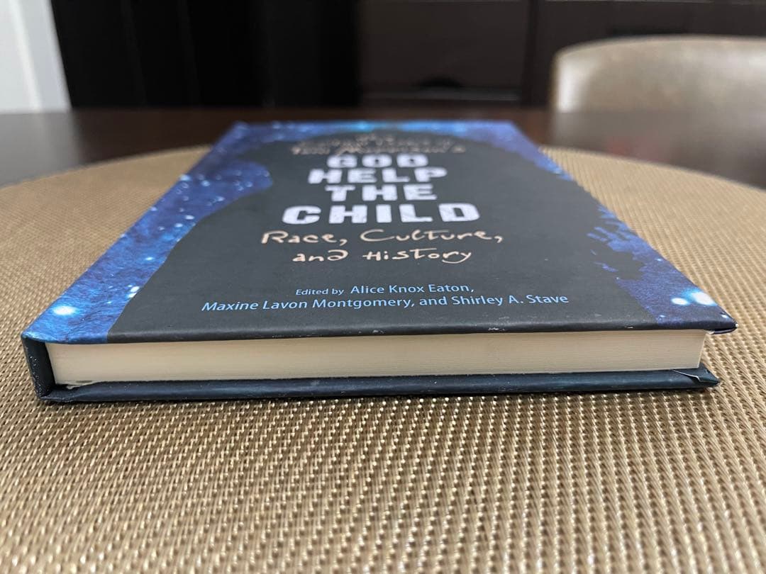 洋書 God Help the Child - Critical Essays