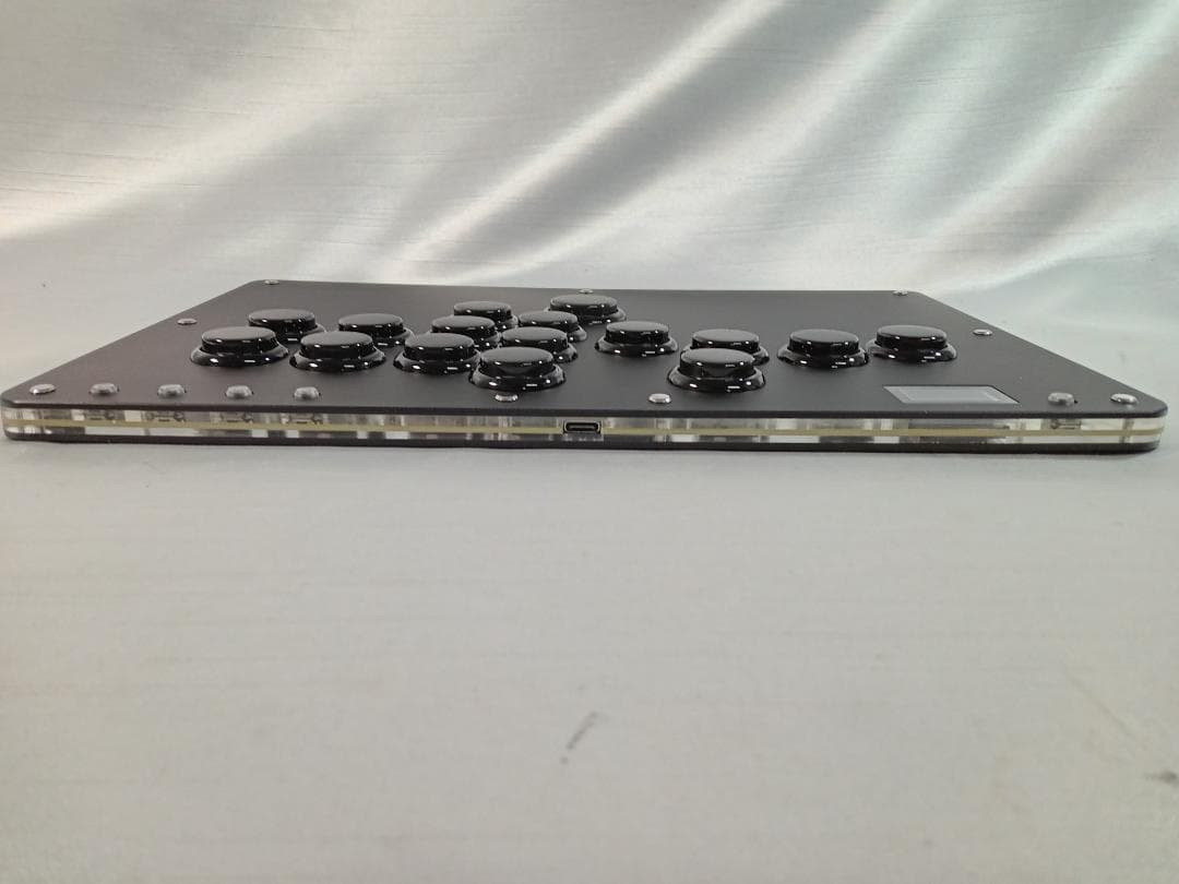 HAUTEPAD R16 Black レバーレス アーケードコントローラー