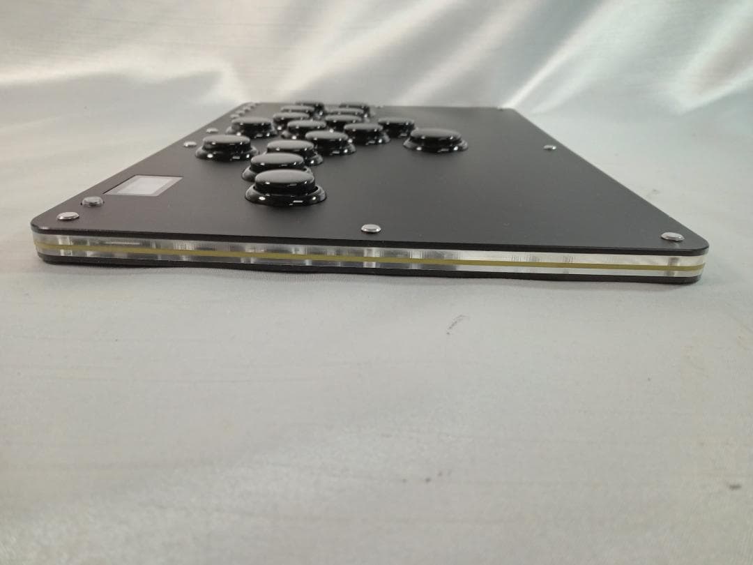 HAUTEPAD R16 Black レバーレス アーケードコントローラー