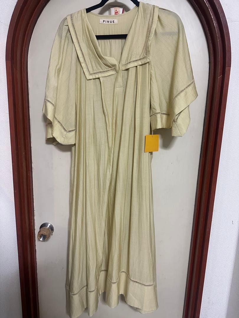 PINUE ラダー レース ワンピース (レモンクリーム)