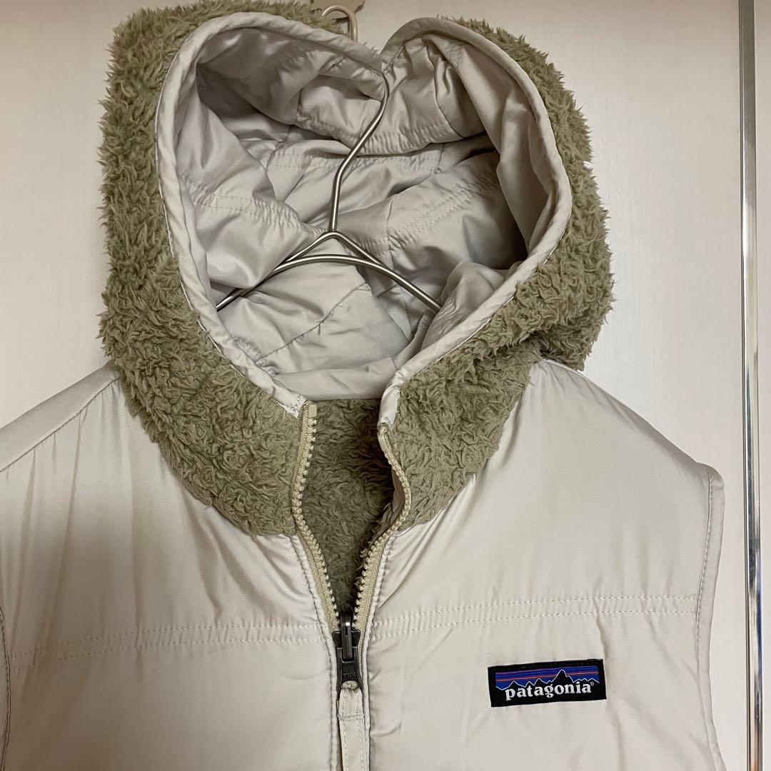 極美品　patagoniaパタゴニア　フーデットベスト　フリース　リバーシブルS