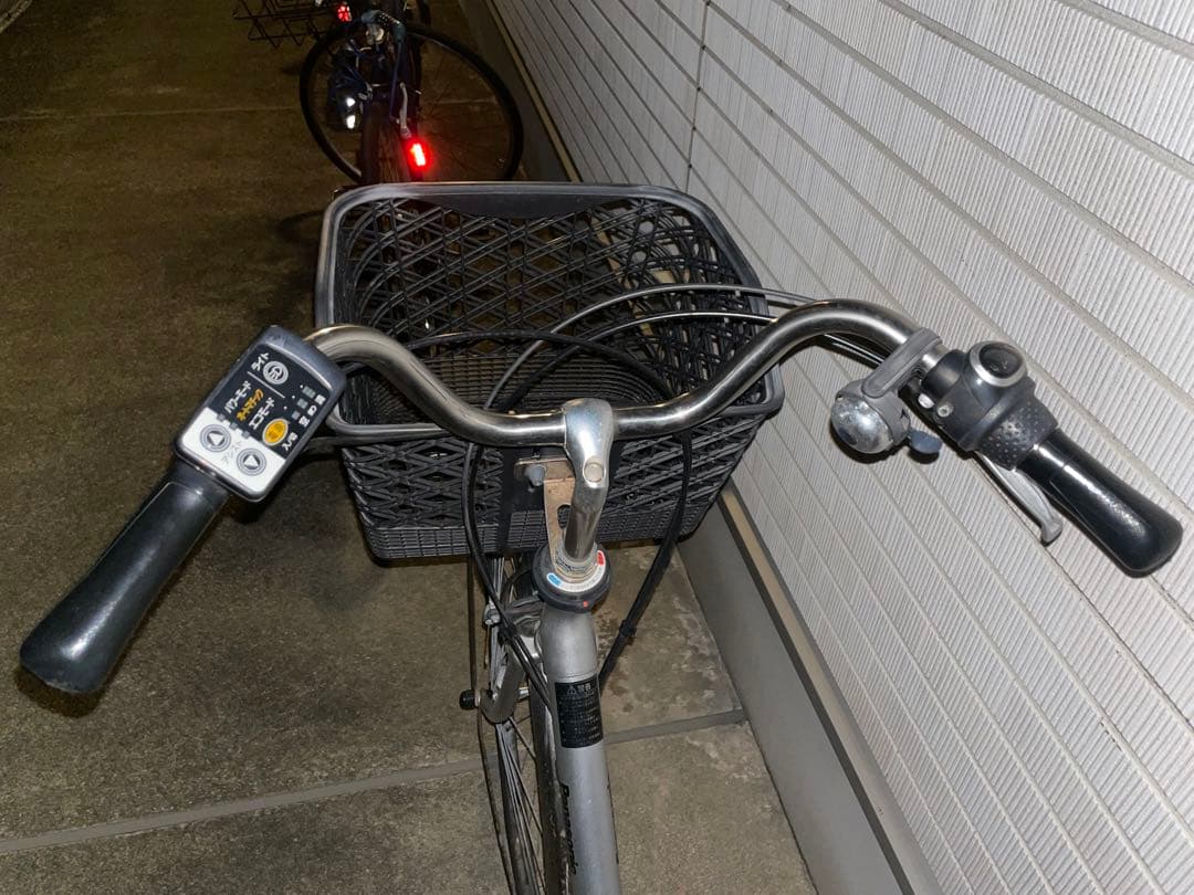 シルバー 電動アシスト自転車 前後バスケット付き