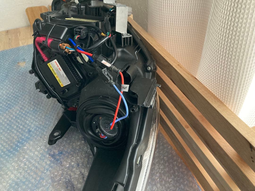 bryovさん専用エスクァイア前期用加工ヘッドライト運転席側①