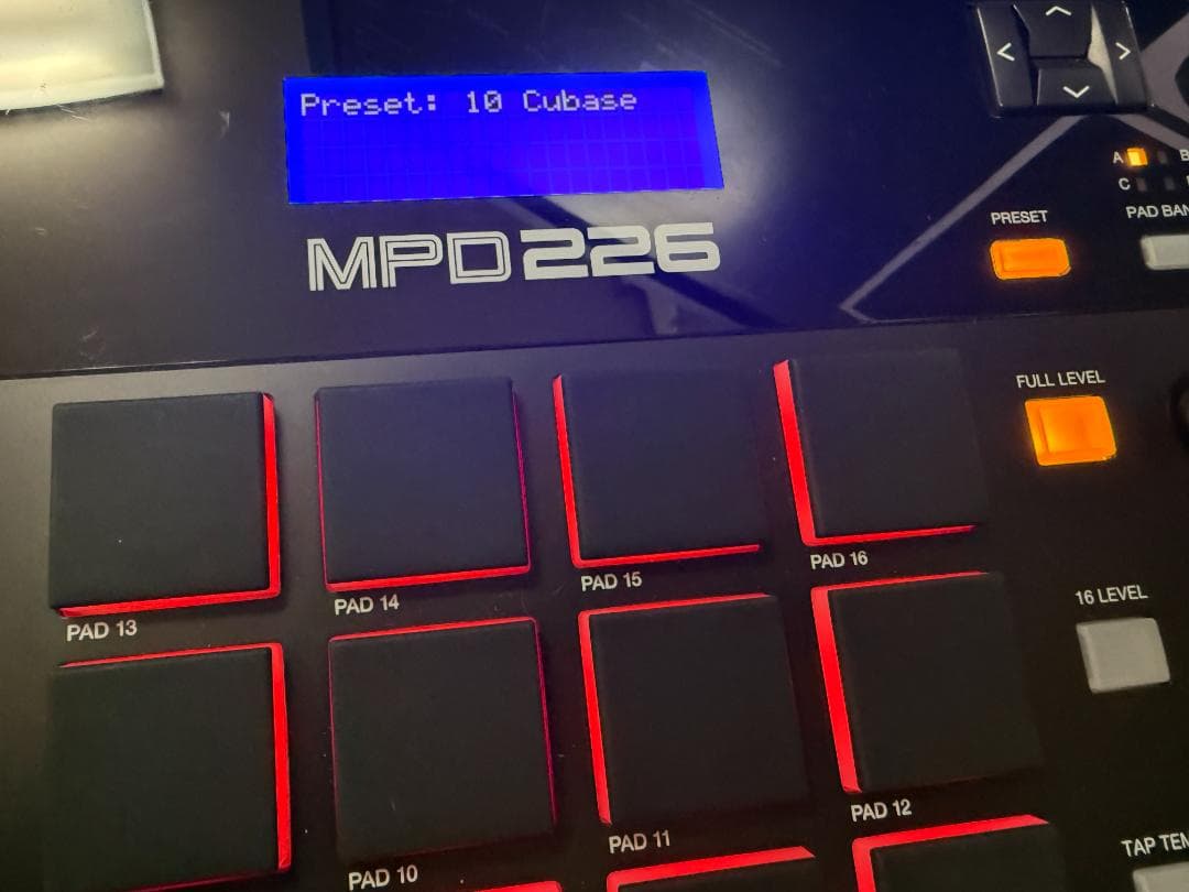 c*k様 美品・使用極小　AKAI MPD226