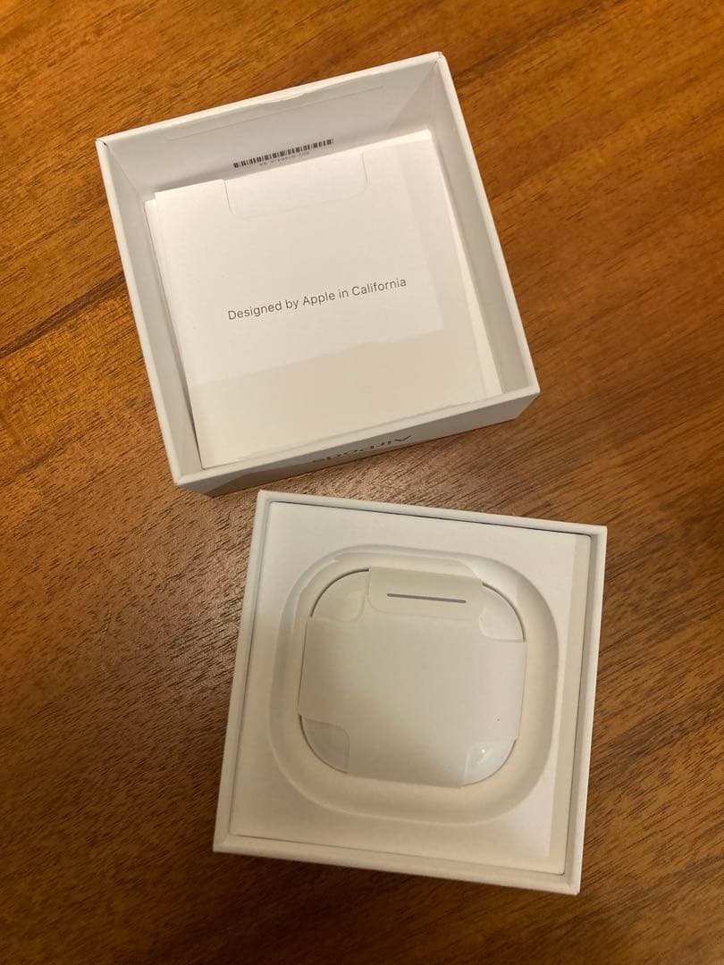 イヤホン Apple AirPods 4