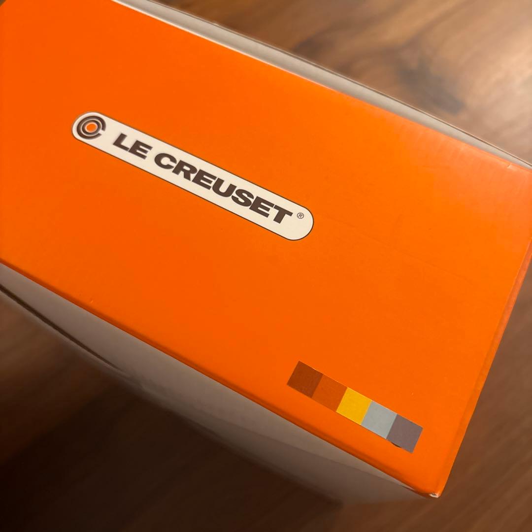 LE CREUSET ル・クルーゼ　ネオラウンドプレート レインボー 22cm