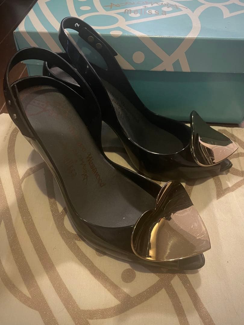 Vivienne Westwood　メリッサ　anglomaniaハートサンダル