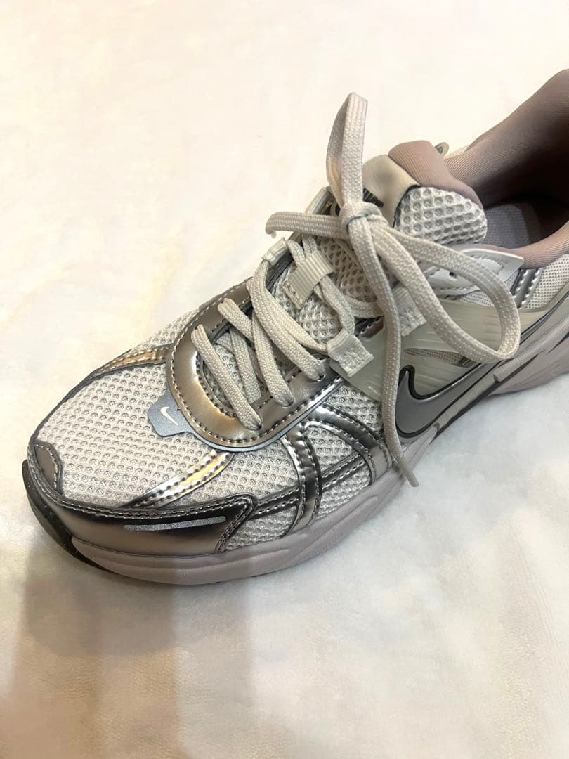 NIKE/ナイキ　V2K ラン　ウィメンズシューズ