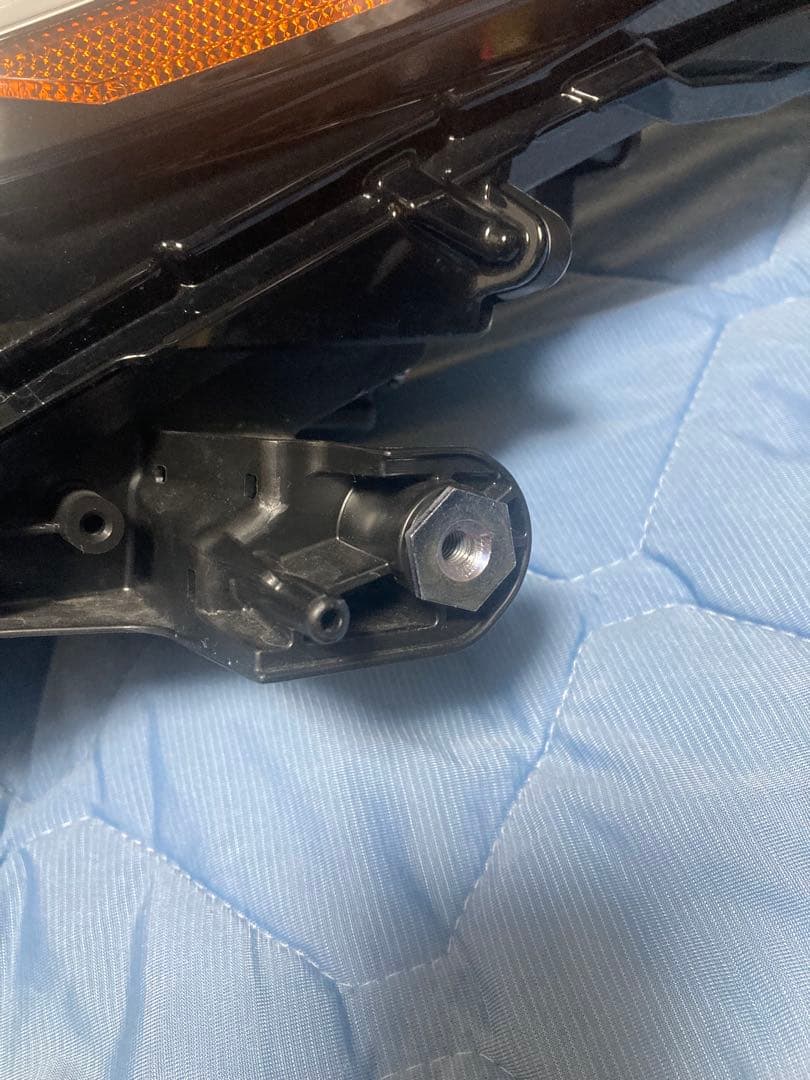 トヨタハリアーAXUH80 左ヘッドライトユニット