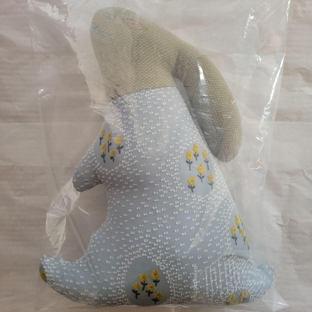 mina perhonenミナペルホネンウサギクッション
