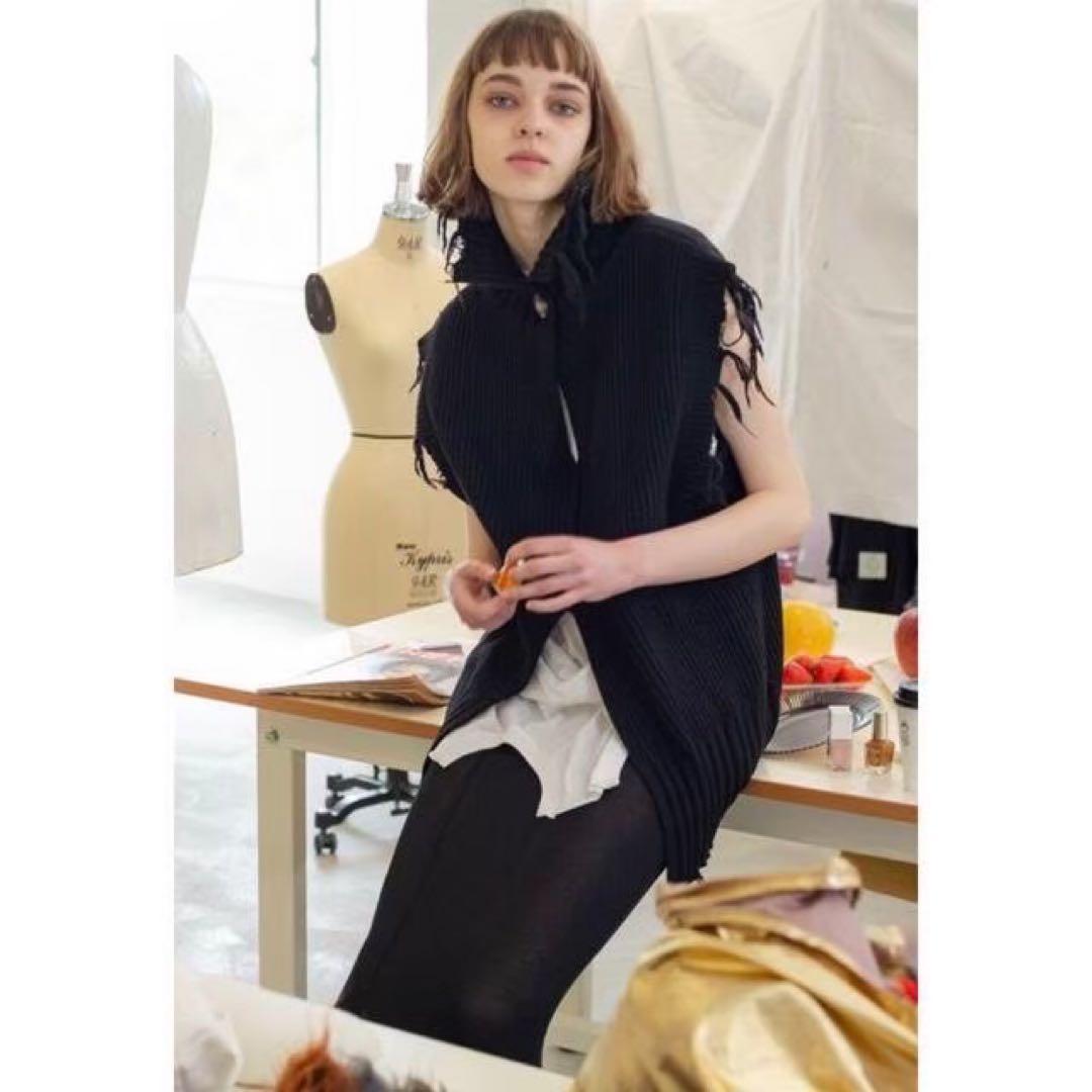 美品・即発送★PERVERZE 2wayダメージ ニットベスト パーバーズ