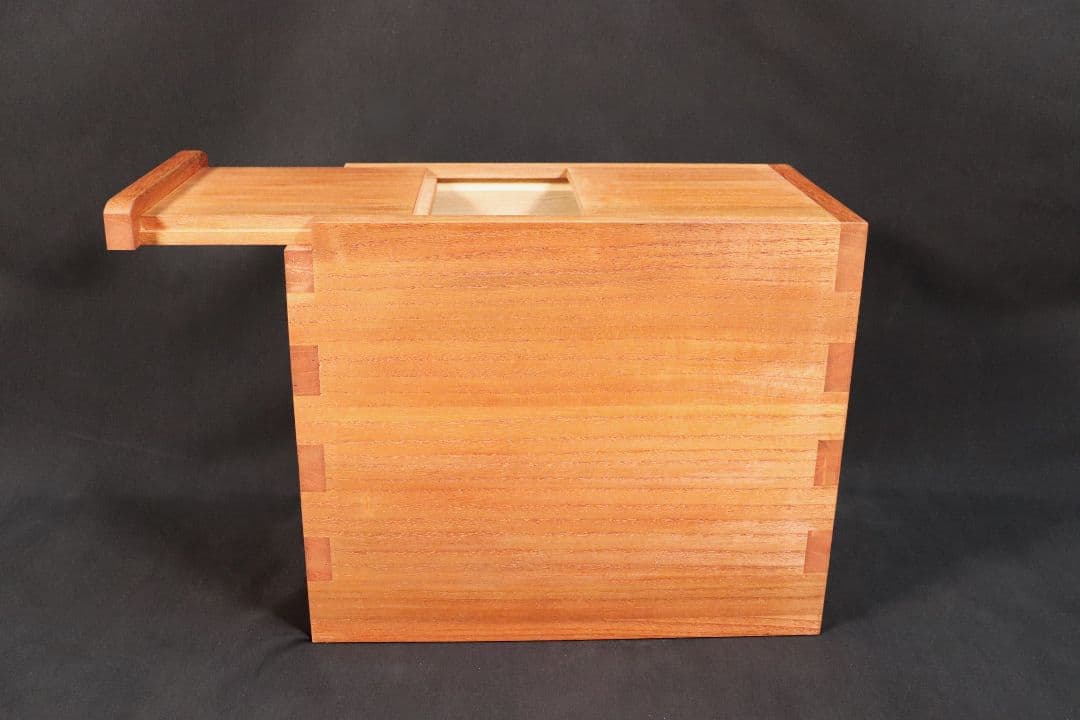 kumataro【新米の美味しさ長持ち】伝説の桐米びつ10キロ用スライド