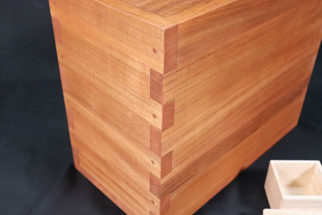 kumataro【新米の美味しさ長持ち】伝説の桐米びつ10キロ用スライド