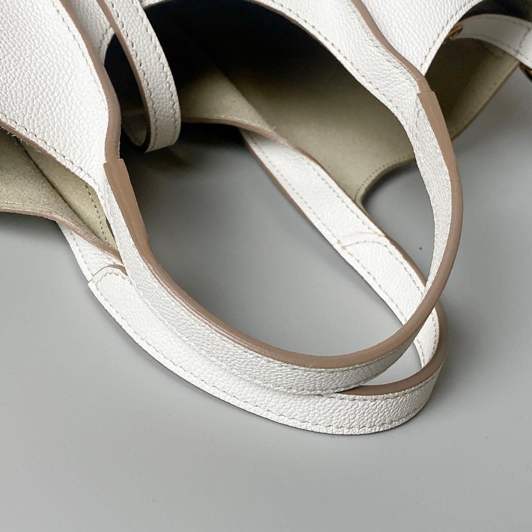 TOD’S / Tタイムレス レザーショッピングバッグ ミニ ホワイト