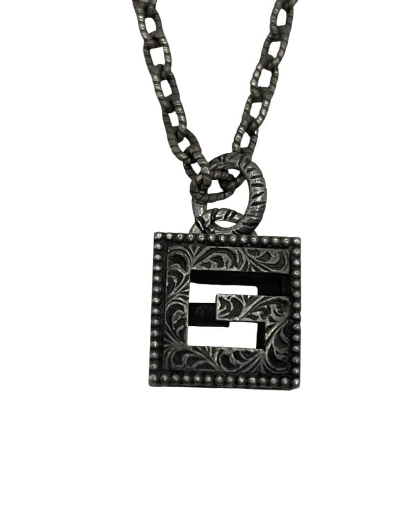 GUCCI グッチ　Gキューブネックレス [型番]552768 J8400 箱付