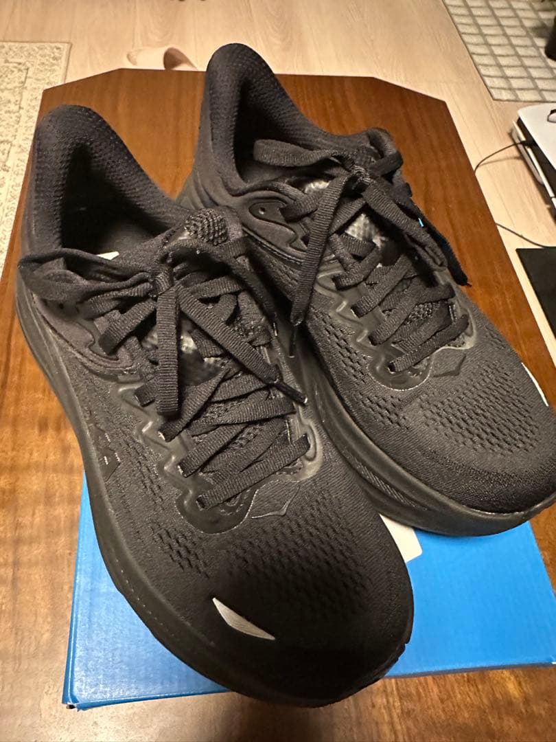 【新品】HOKA ONE ONE ボンダイ9 ブラック24.5