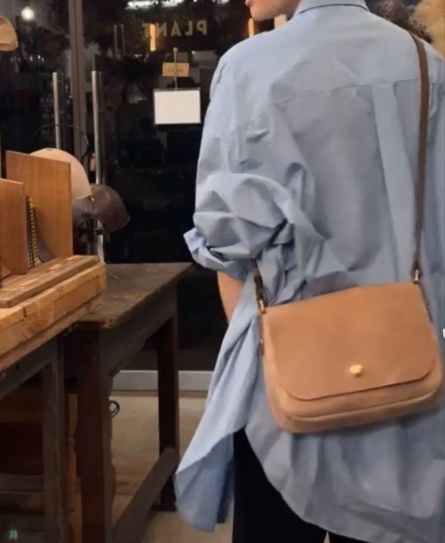 【限定品】 PLANT パネルショルダー ラテ