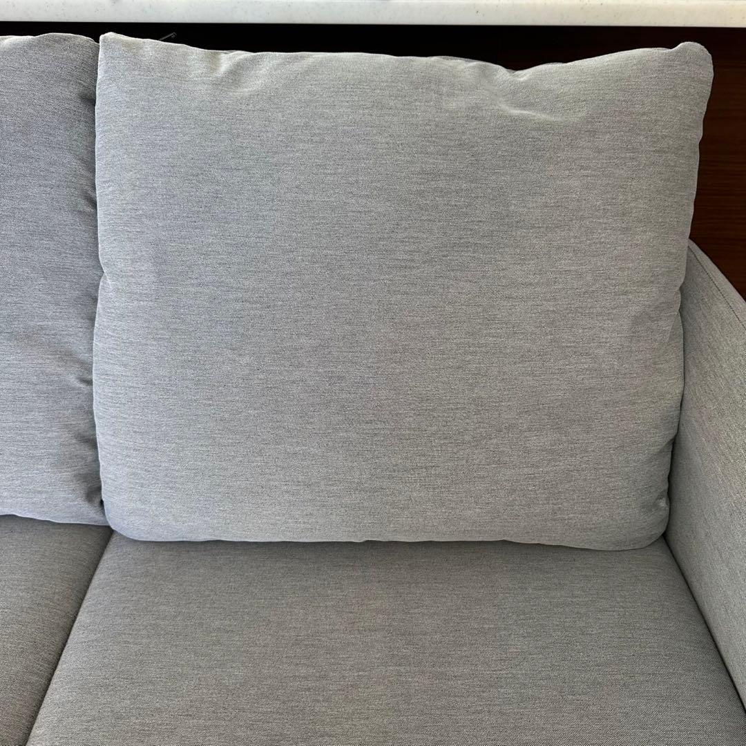 IKEA 2人掛けソファー