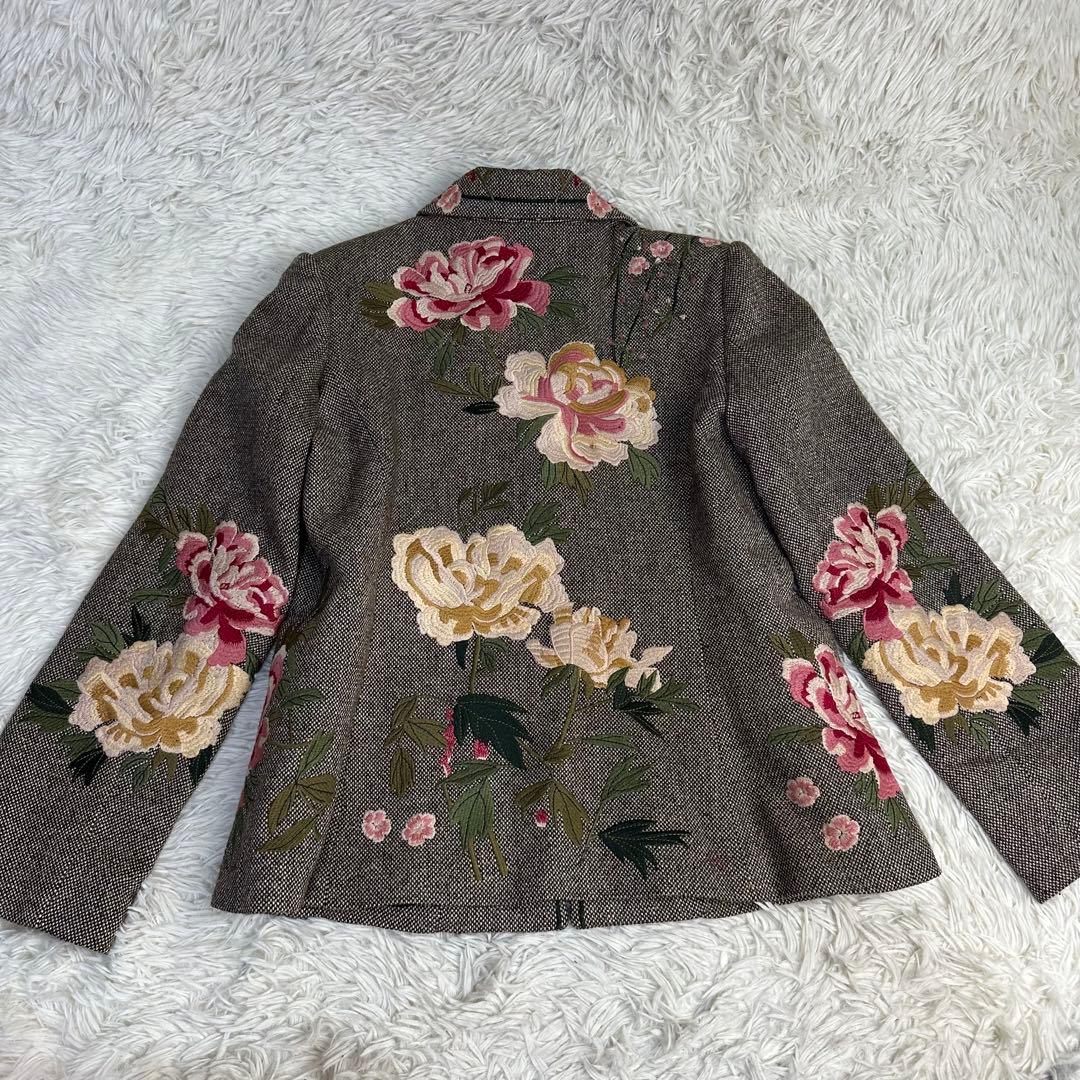 natural 様用希少 シンクビー 花柄刺繍 テーラージャケット グレー系
