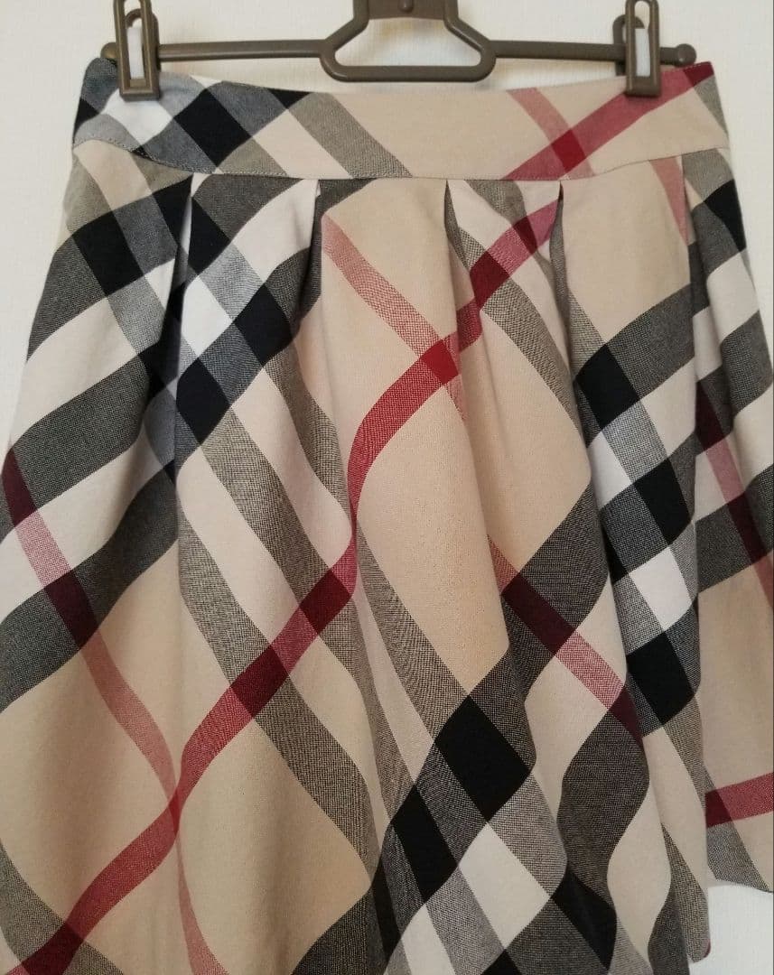 バーバリーキッズスカート未使用近 美品バーバリーロンドンノバチェック150160