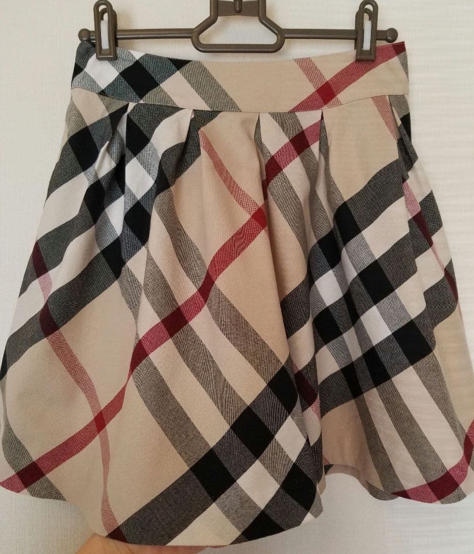 バーバリーキッズスカート未使用近 美品バーバリーロンドンノバチェック150160