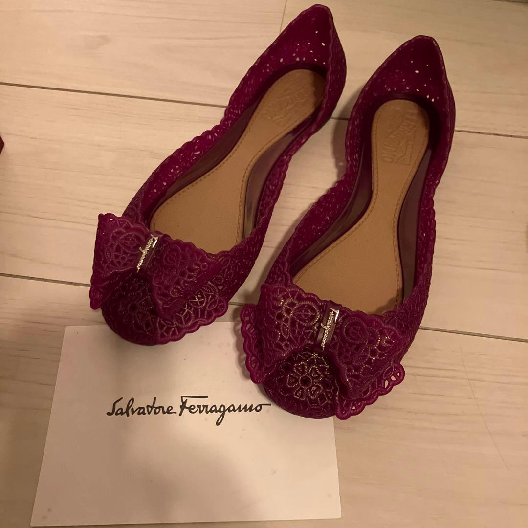 Salvatore Ferragamo 紫色 レース調シューズ