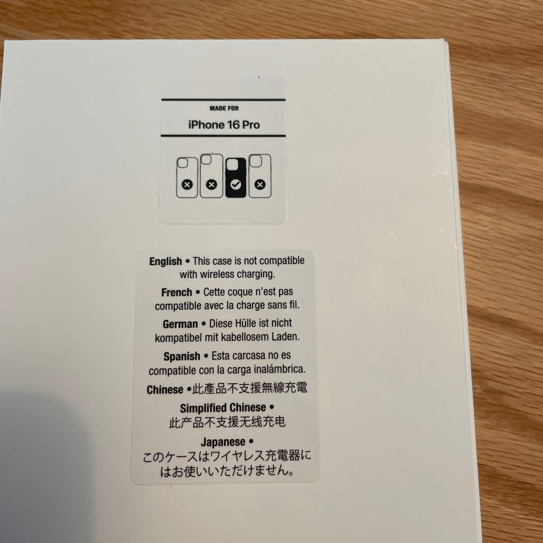 RIMOWA ブラック iPhone16Pro ケース