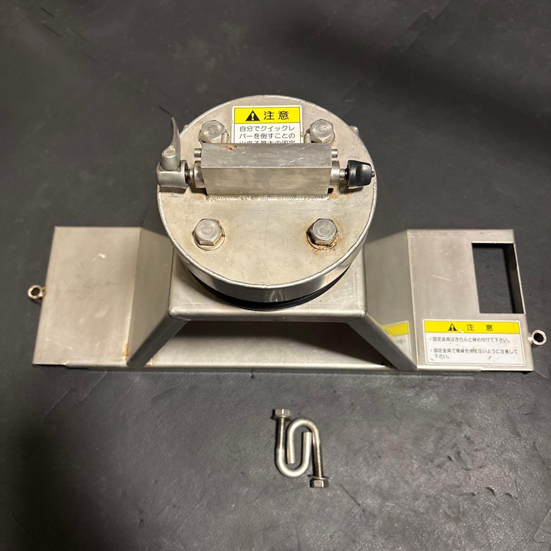 前輪固定ユニットARAGO アラゴ　3本ローラーの固定機