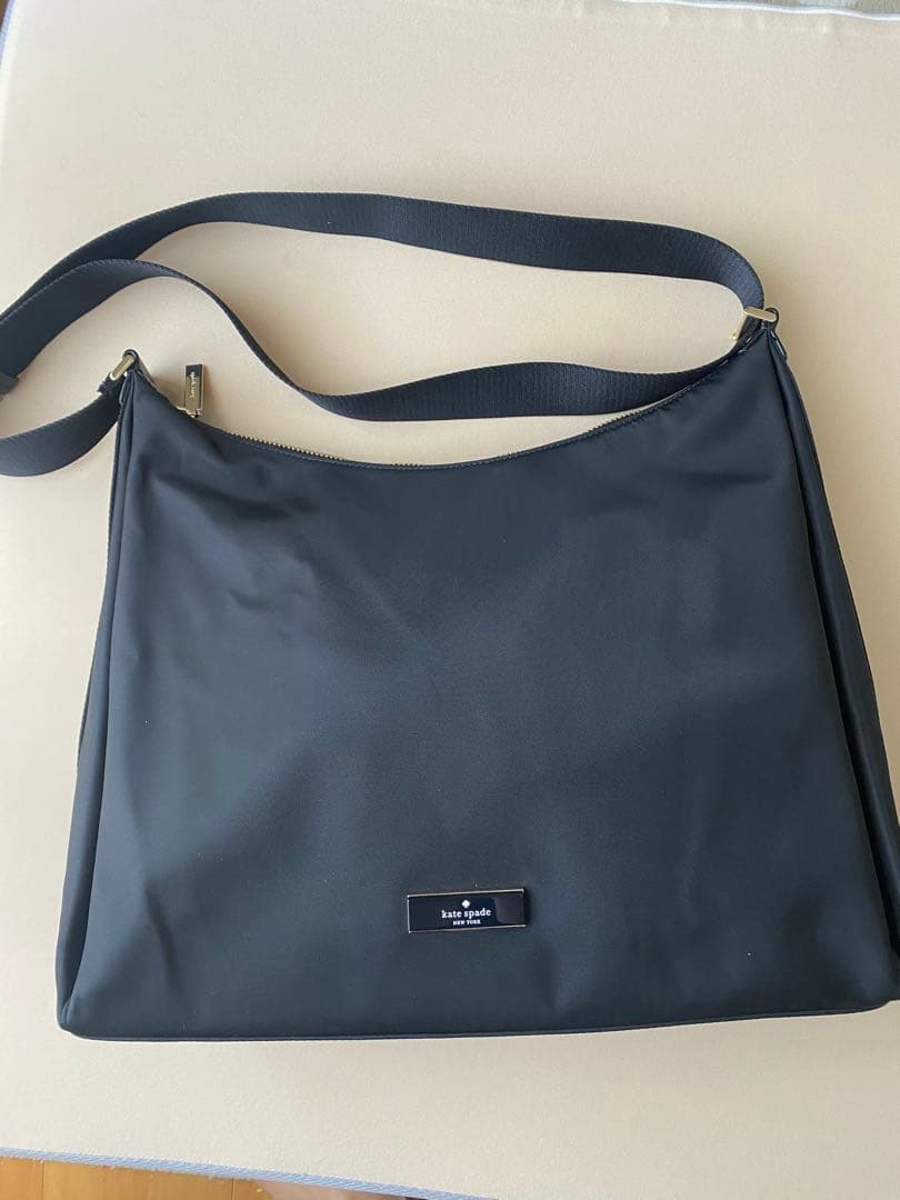 まりぺ　ケイトスペード　カーター ラージ コンバーチブル クロスボディ