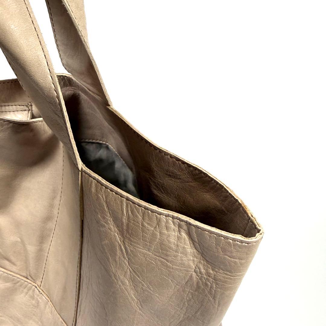 【未使用に近い】ヨーガンレール　トートバッグ　シワ加工　馬革　アイボリー