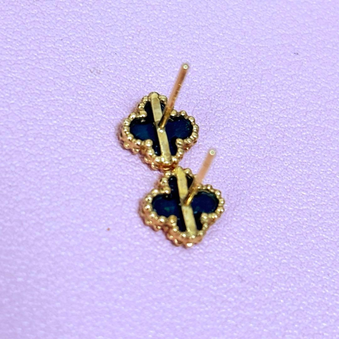 ※nono様※ クローバーモチーフ⭐︎ ピアス　K18 オキニス