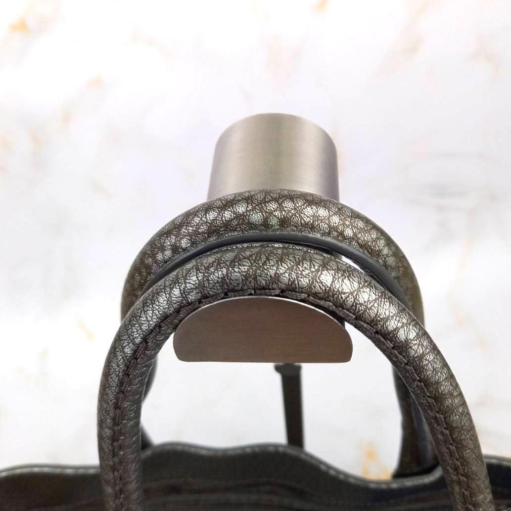 ✨未使用級✨ ヒロフ デュオ トートバッグ シボ革 シルバー A4収納可 Hロゴ